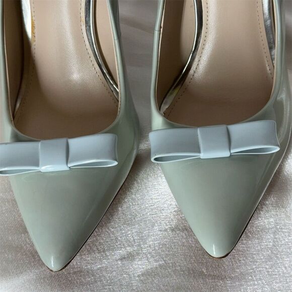 Coach Mint Green Patent Leather Heels Ceramic Bow Pumps Size 7B Coquette Y2K - Picture 9 of 9